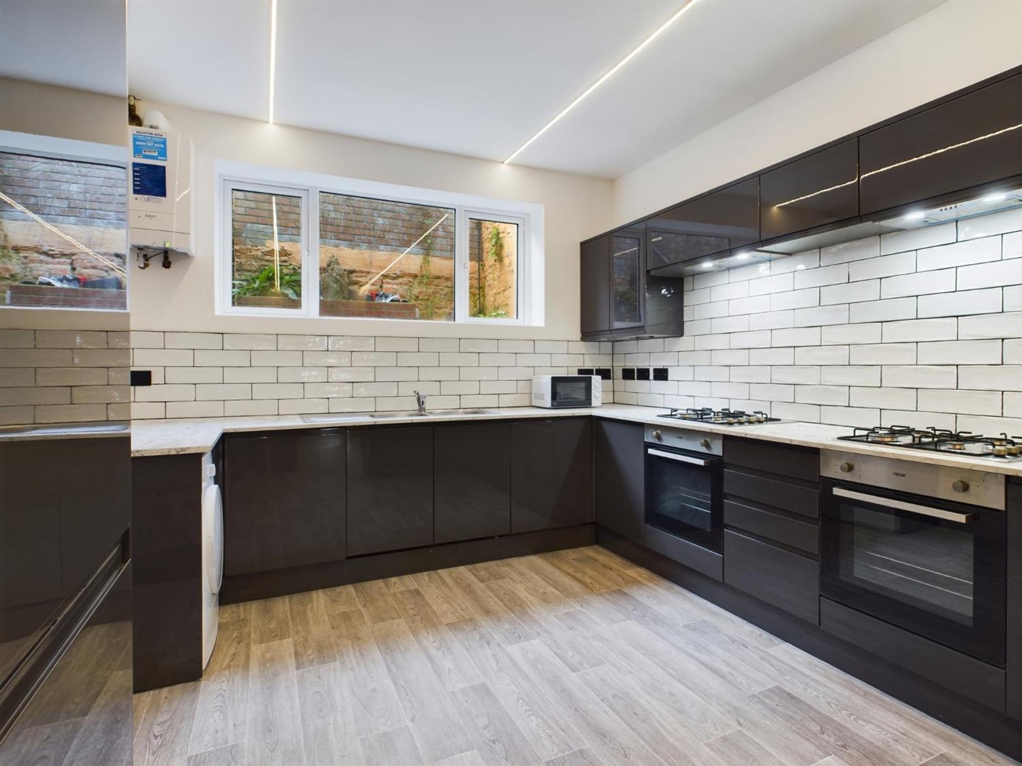 Substantial 9 Bedroom House In Swansea Sketty المظهر الخارجي الصورة